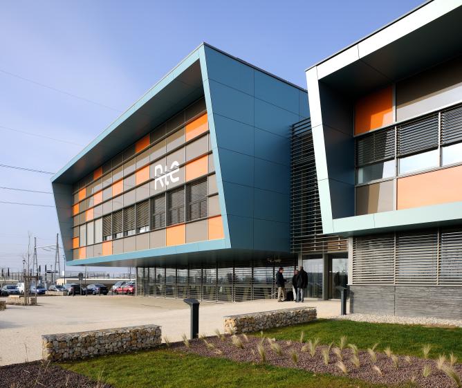 Centre de formation national RTE à Meyzieu - Archigroup Architectes - façade