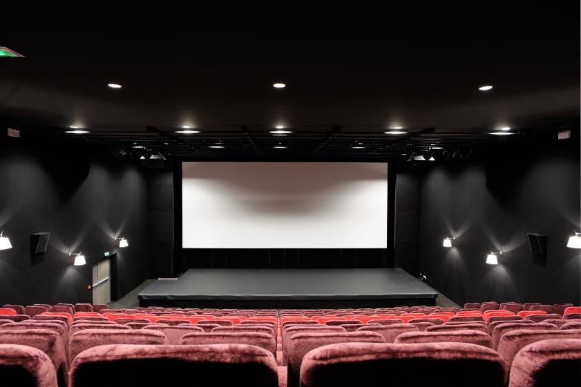 « Le Méridien », un ensemble municipal plurifonctionnel : salle de cinéma