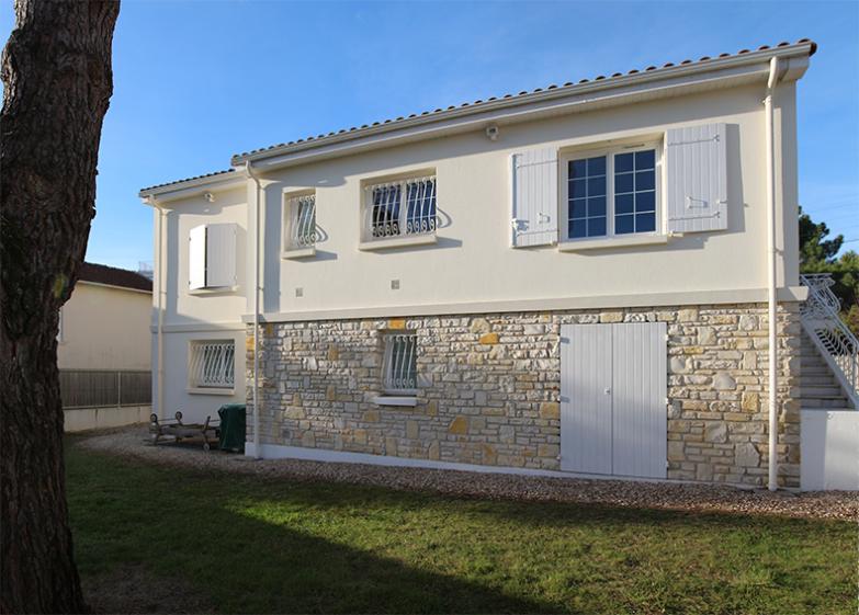 Villa V / Vue actuelle depuis le jardin