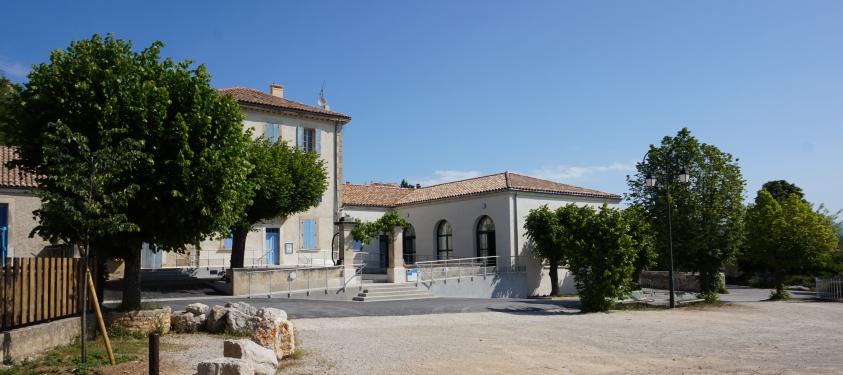 Extension d’une salle des Fêtes et réaménagement de la Mairie et d’un logement