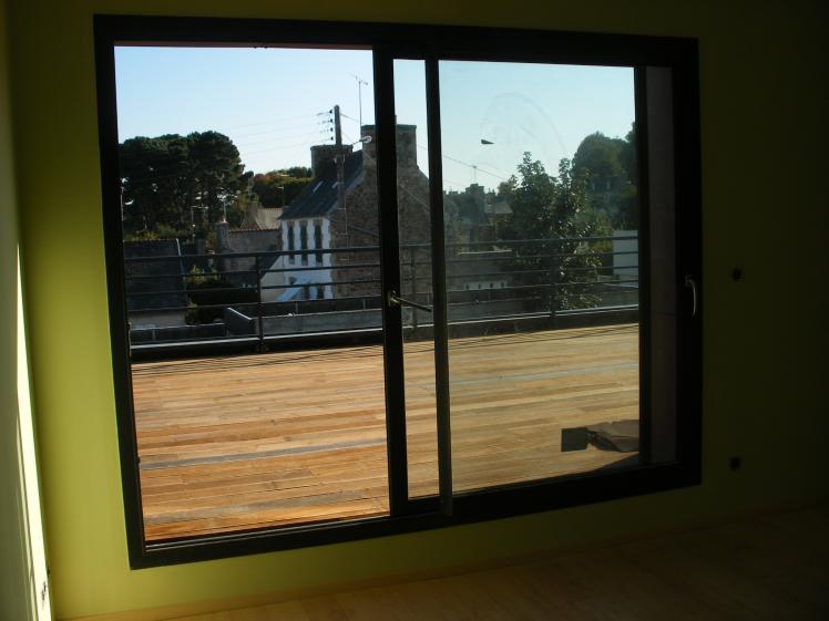 chambre donnant sur terrasse