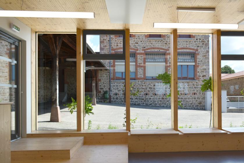 Photographie - Détail intérieur de la façade