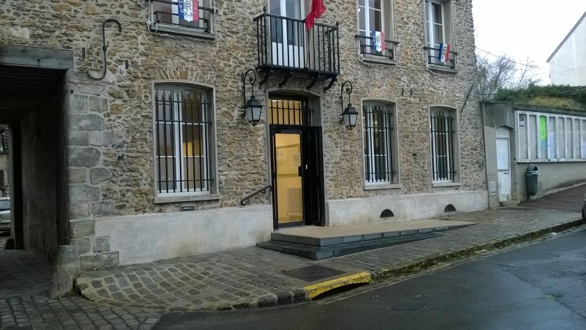 Entrée principale Mairie de Tournan