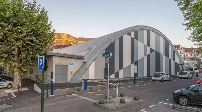 gymnase_des_pres_riants-1_facade_ouest_cmezphotographie.jpg