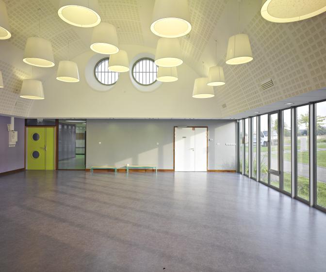 Intérieur du groupe scolaire