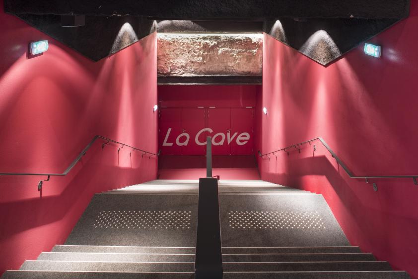 Casino d'Arras - Escalier d'accès à La Cave