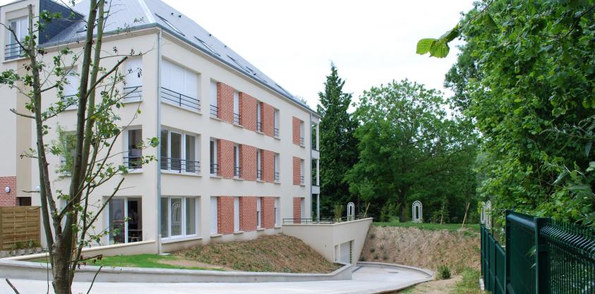 Accès au sous-sol de stationnement commun aux deux immeubles