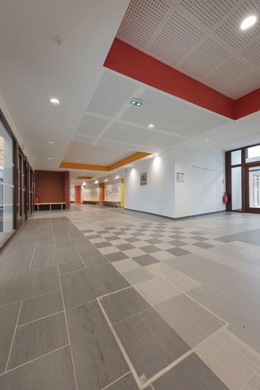 Restaurant scolaire et Accueil Périscolaire _ Hall d'entrée commun