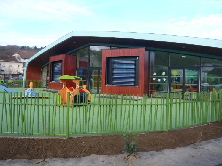 Maison de l'Enfance _ cour des petits
