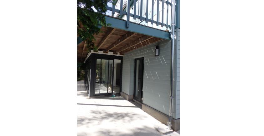 Façade Sud sous terrasse après travaux