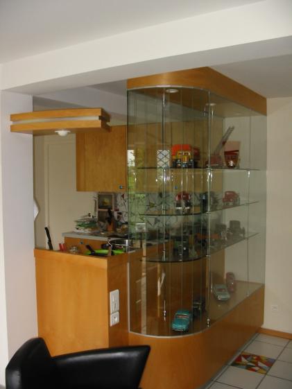 Mobilier vitrine sur mesure.