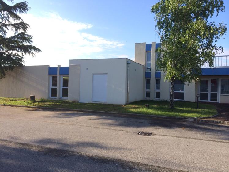 Scanner clinique des Revols Mours Saint Eusebe Benjamin Ballay Architecte