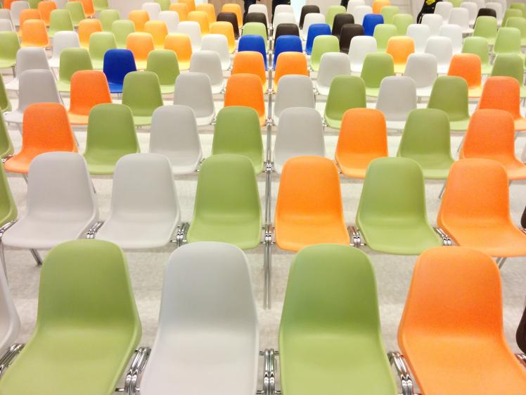 Aménagement de l'auditorium dans sa version provisoire.