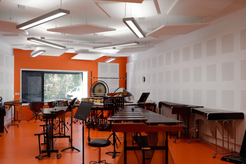 Vue intérieure d'une salle de répétition de la Cité de la Musique © Studio Erick