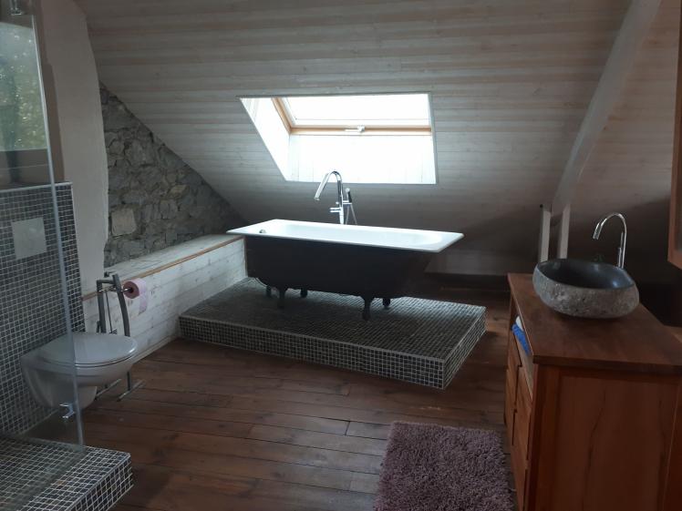 Etage : espace salle de bains 