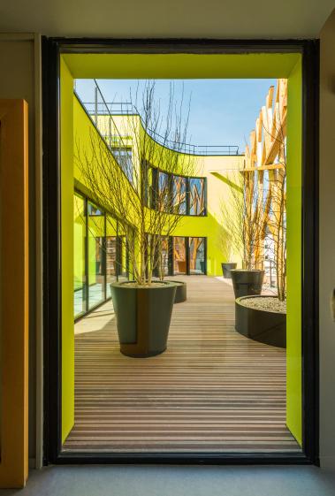 R+1 - Terrasse accessible au public au Nord © Photos : Ecliptique – Laurent Thio