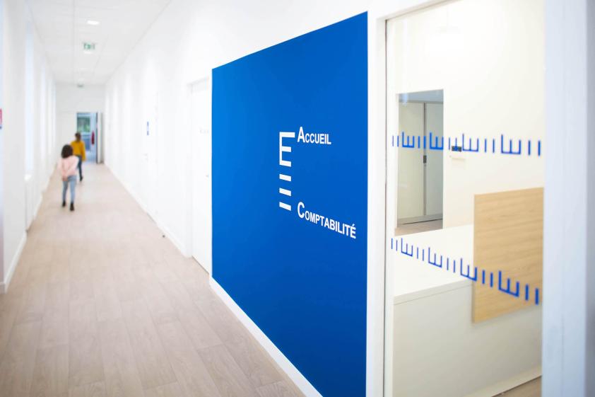 renovation-college-signaletique-simon-guienne-architecte-paimpol.jpg