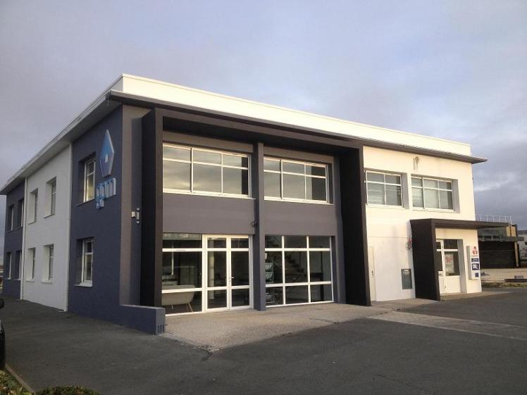 4-brise_soleil_en_facade_principale.jpg