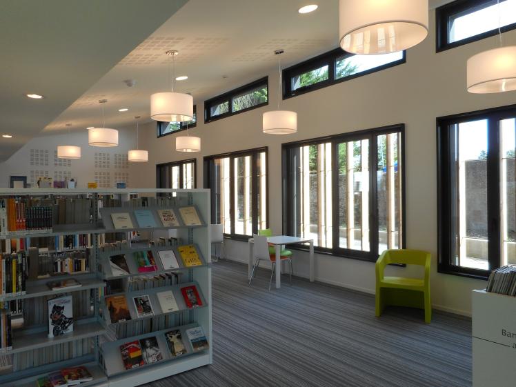 am-architecture-saint-gervais-85-bibliotheque-renovation-ancien-haras-neuf-exten