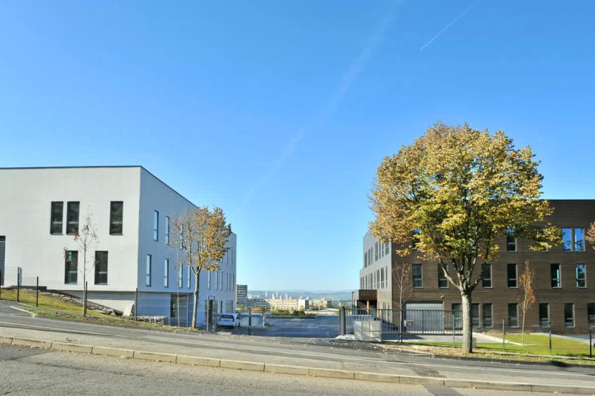 Construction de bureaux et ateliers BBC à Saint-Etienne - Photo Balao