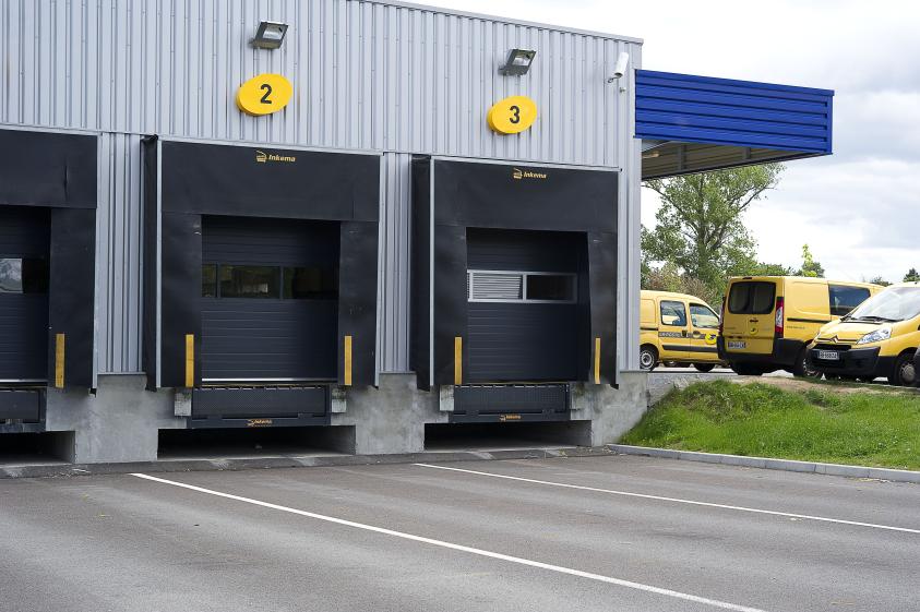 La Poste - Plateforme de préparation et de distribution de courriers - Photo Bal