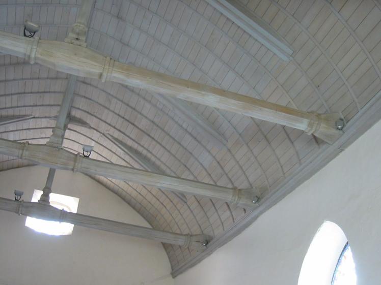 Après travaux : voûte en châtaigner (16/07/2006)
