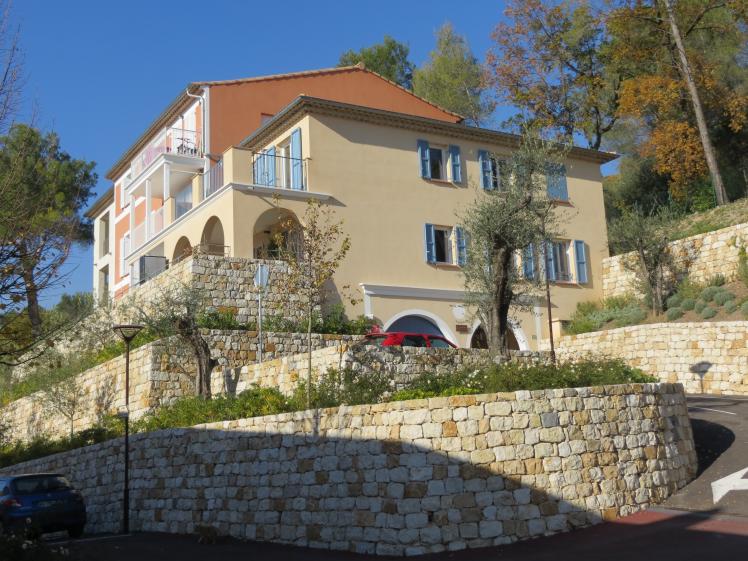 Pierres de Provence - LE ROURET (06) - Atelier XAVIER BOHL