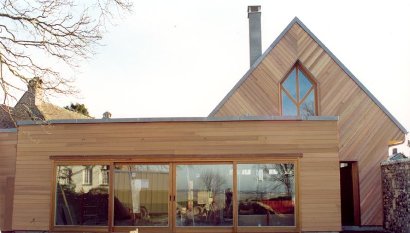 Maison en quartier historique - Large baie coulissante vitrée du séjour
