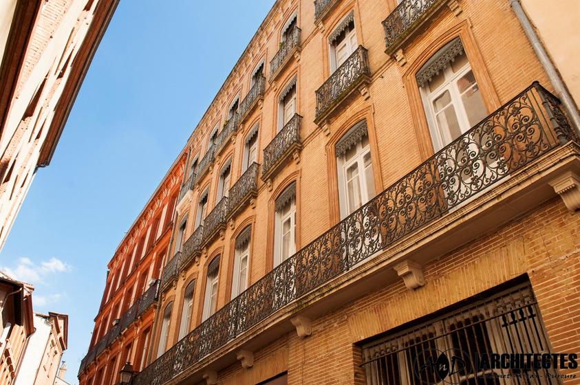 9-_facade_sur_rue.jpg