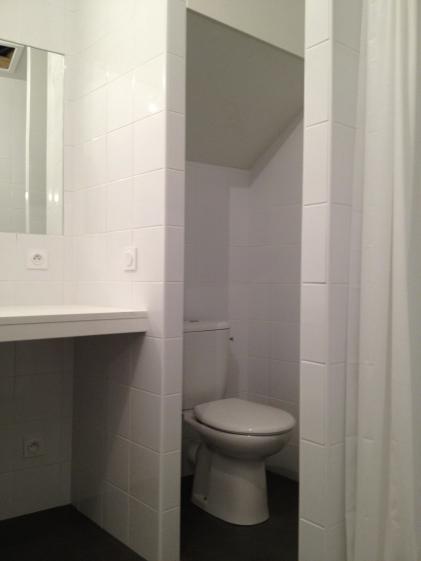 Salle de bains d'un des studios
