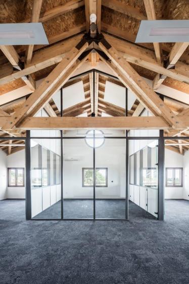 Vue intérieure des bureaux d'administration du domaine