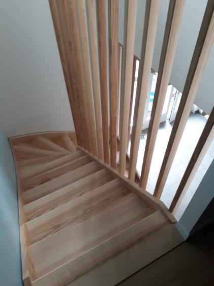 aaz_architectes_wts_01_escalier2.jpg