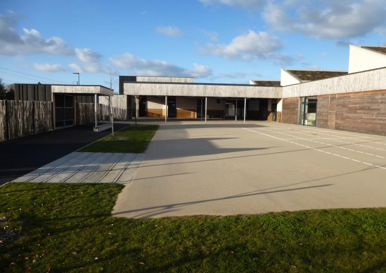 pab14-ndeg2-aavr-ecole_maternelle_caulnes-p.jpg