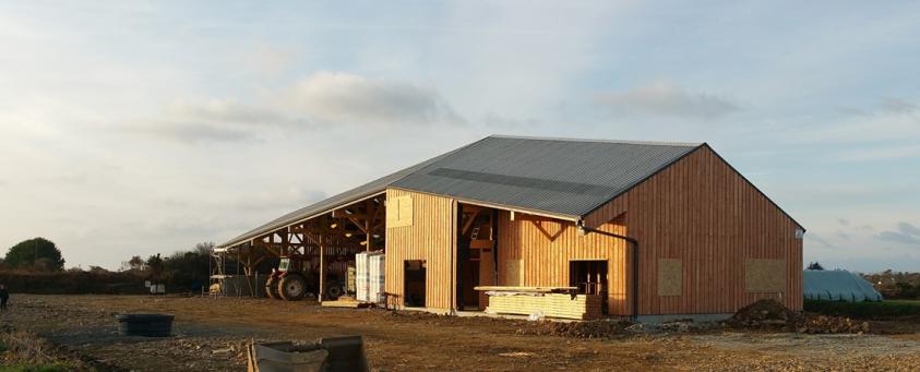 Ferme biologique à PLOUGRESCANT, façade Sud, photographie Frédéric BARON