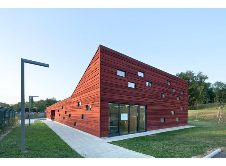 05_terreneuve-architectes-architecture-bois-centre-loisirs-magnanville.jpg