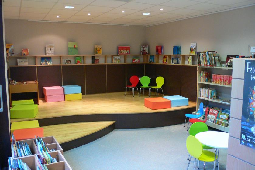 coin enfants / intérieur médiathèque