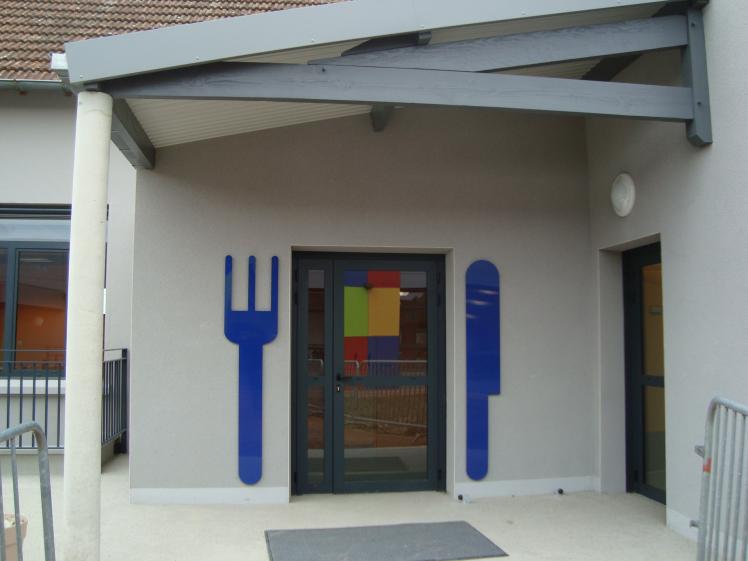 Porche d'entrée du Restaurant Scolaire
