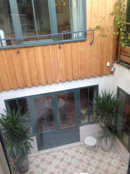 le 2nd patio, organise la partie privé.