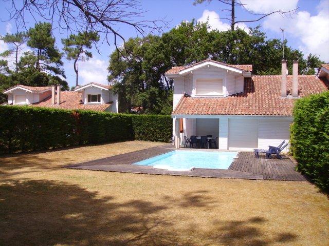 FACADE SUR PISCINE APRES TRAVAUX