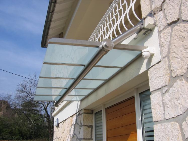 L'entrée rénovée - détail - à la place de l'escalier