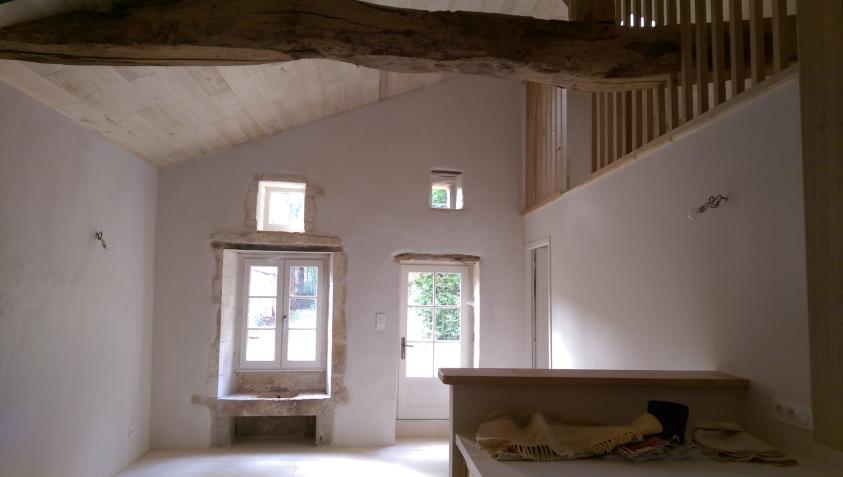ARCHI D'ICI - réhabilitation d'une maison de gardien - séjour/cuisine