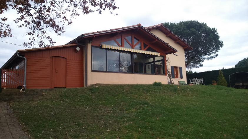 Autre angle de vue de la façade existante