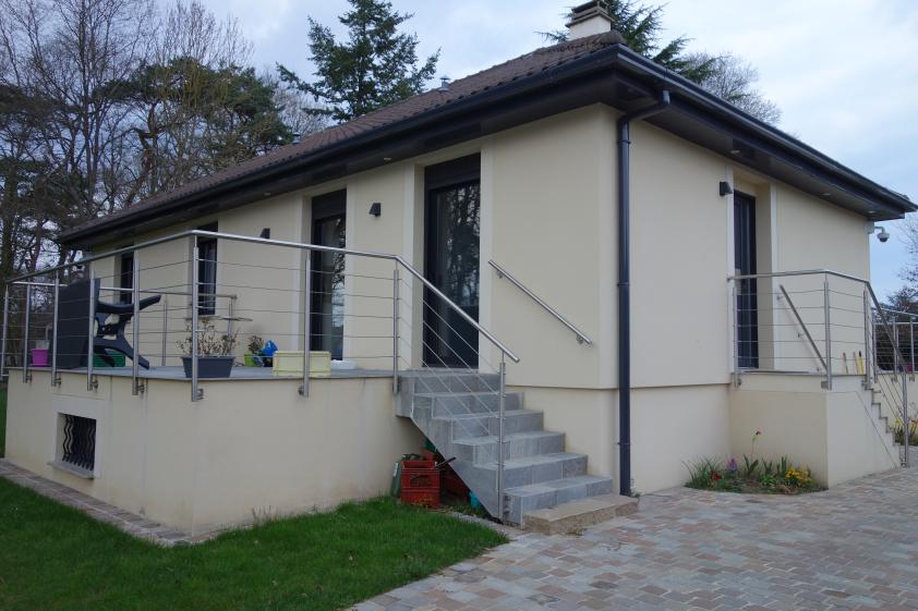 Terrasse accessible depuis la cuisine