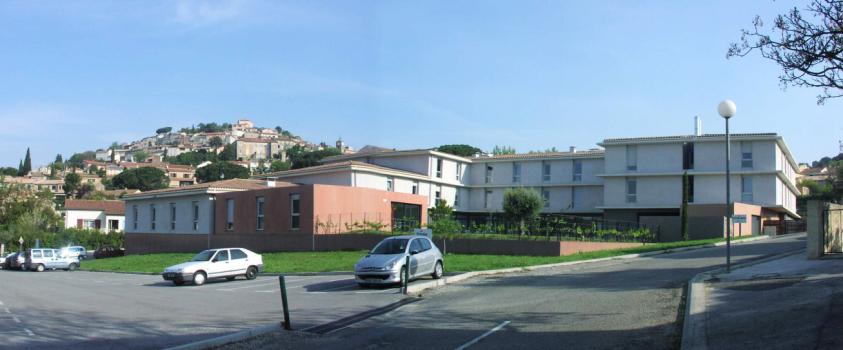 pierrefeu_exterieur.jpg
