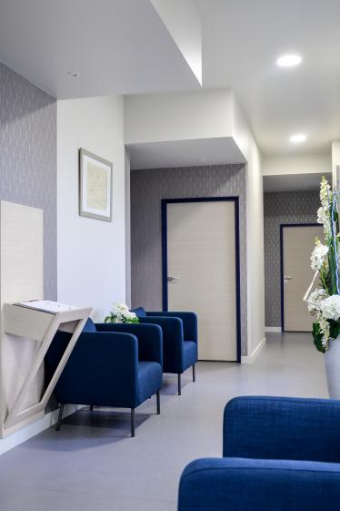Espace de circulation desservant les Salons de présentation.