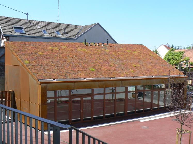 vue sur les ateliers depuis la coursive