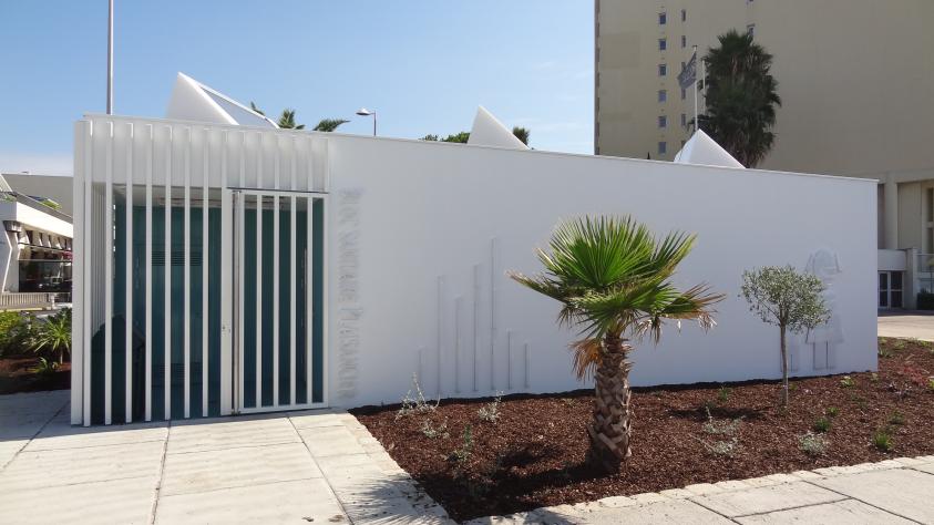 2011-03_bloc_sanitaires_-_la_grande_motte_1.jpg
