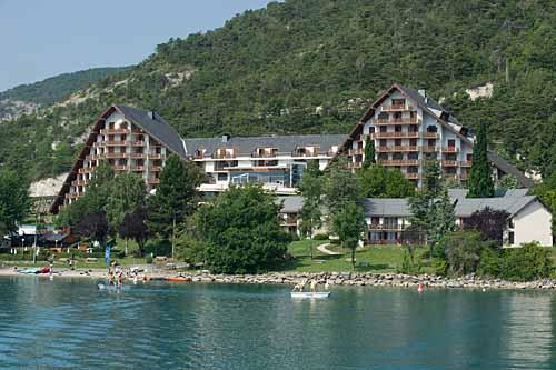Hôtel Club LES HYVANS à Chorges sur le lac de Serre-Ponçon pour Pro BTP