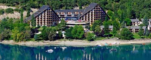 Hôtel Club LES HYVANS à Chorges sur le lac de Serre-Ponçon pour Pro BTP