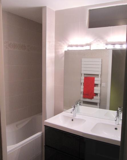 09_salle_de_bains.jpg
